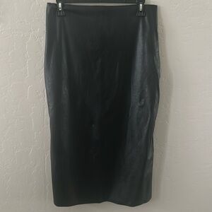 Commando Black leather like pencil skirt